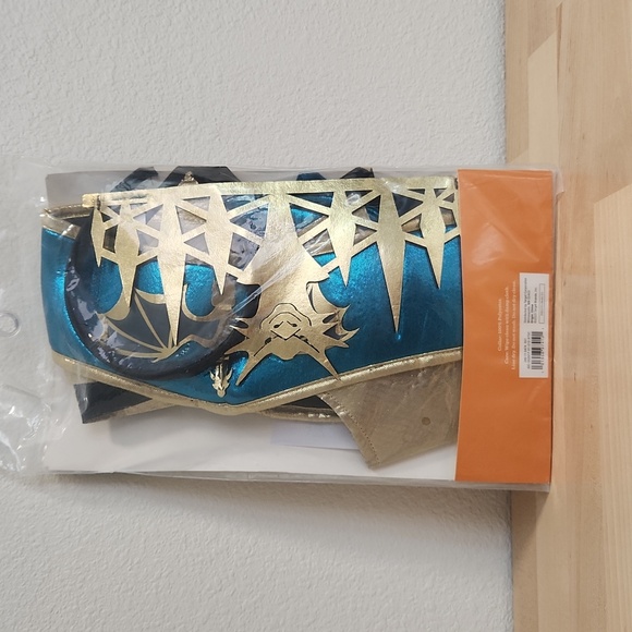 New in package Target Halloween Adult One size fits DRAGON QUEEN crown collar - Picture 3 of 4